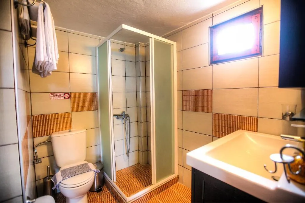 Anna Karra Studios & Apartments Vourvourou