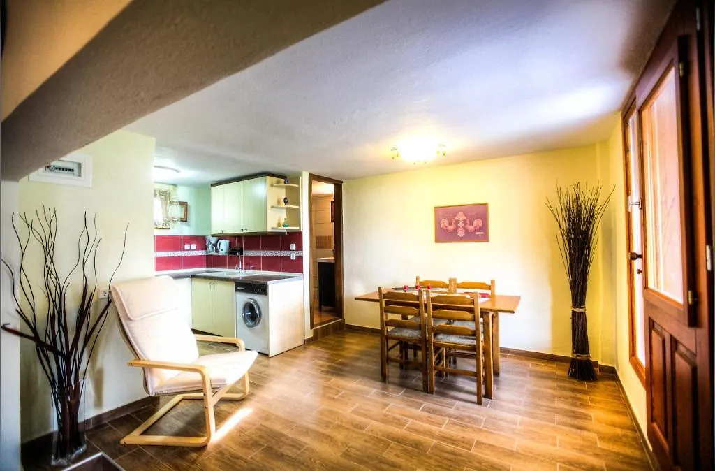Anna Karra Studios & Apartments Vourvourou Řecko